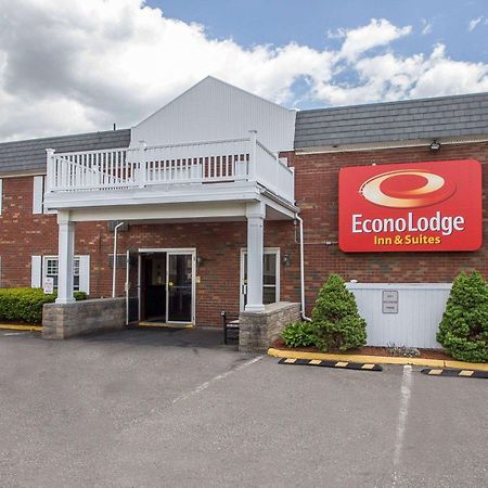 Econo Lodge Inn & Suites Airport Windsor Locks Exterior foto